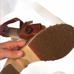 Women’s Ugg clog/ sandals